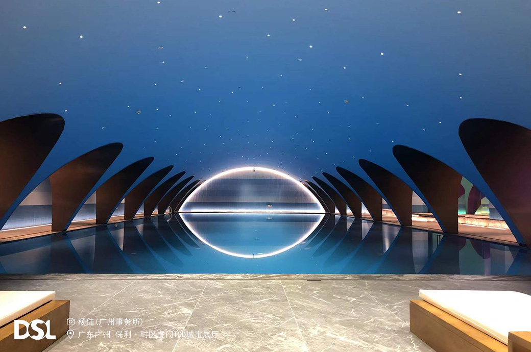 溫泉度假酒，露天泳池