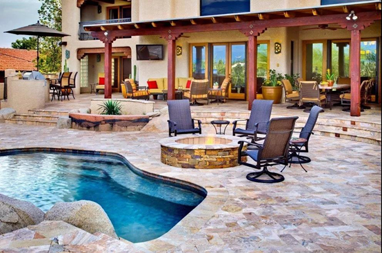 建造一個私家別墅泳池造價是多少？