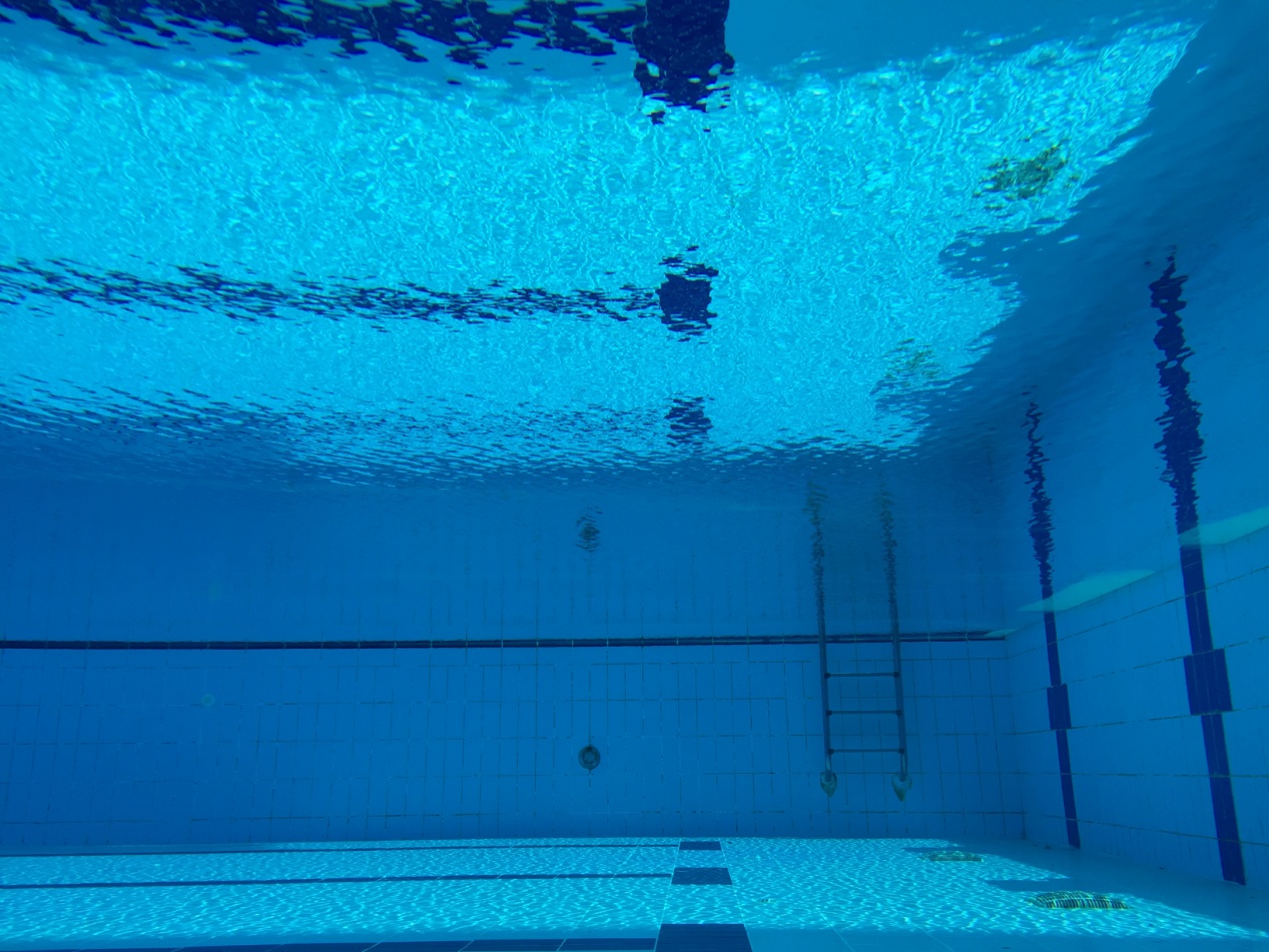 游泳池開(kāi)館前水質(zhì)處理方法