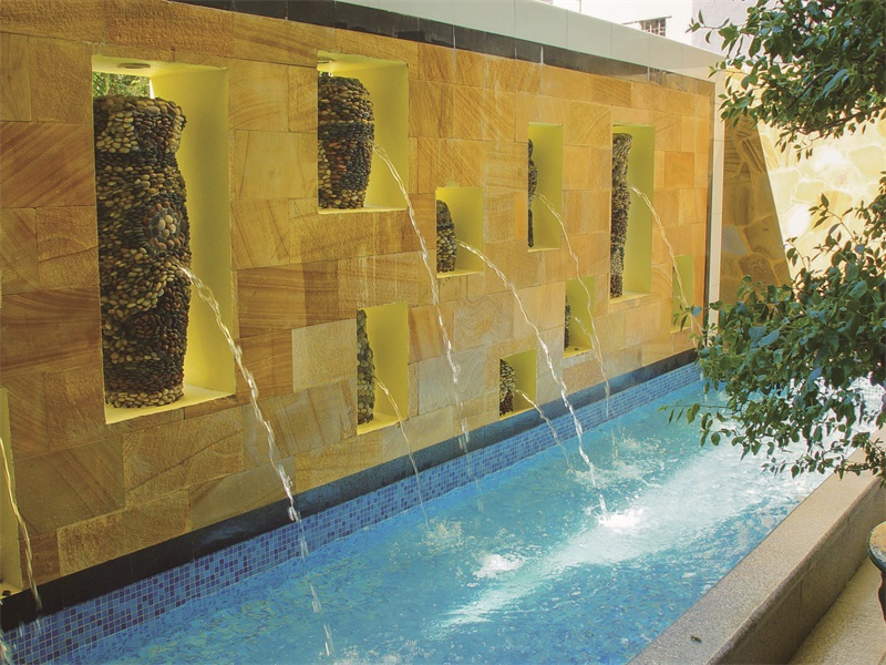 泳池清潔機器人是否容易操作？戴思樂帶你輕松駕馭，享受智能清潔的魅力！