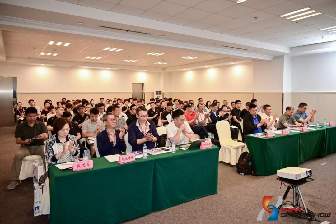 戴思樂(lè)游泳場(chǎng)館,游泳池館方案,游泳池館智慧化系統(tǒng)