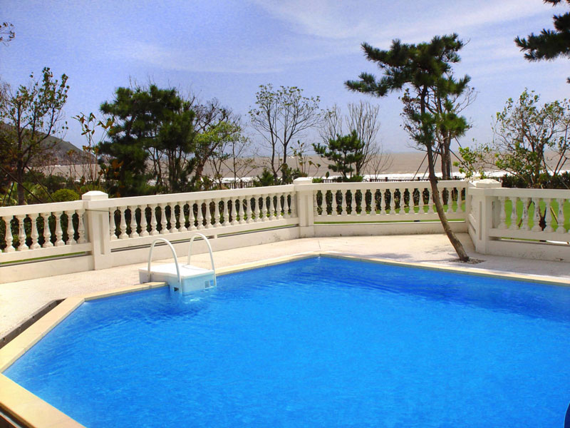 <b>豪華別墅私家游泳池設(shè)計公司哪家好？</b>