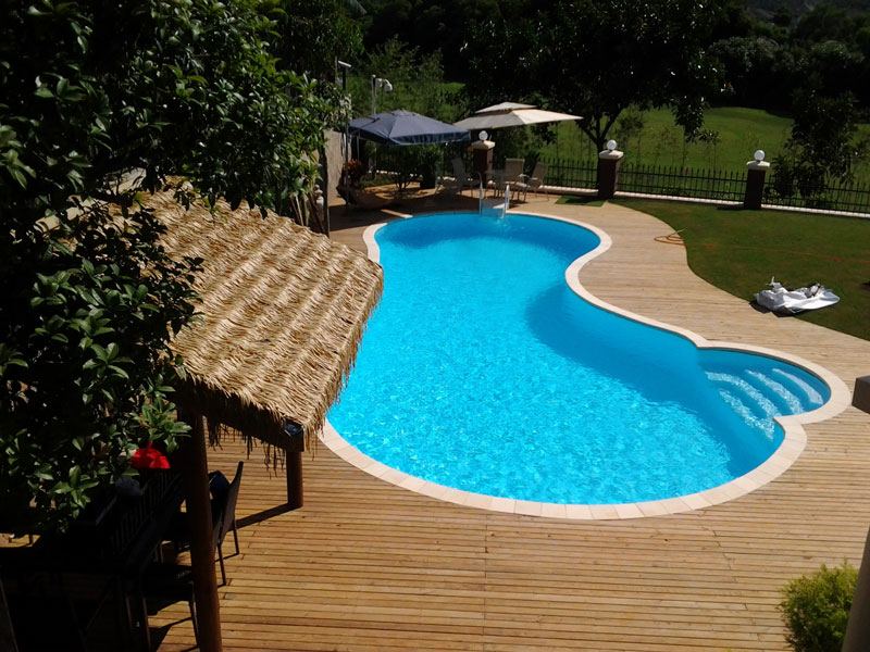 <b>別墅建游泳池用什么水處理系統(tǒng)不會后悔呢？泳池專業(yè)公司告訴你？</b>