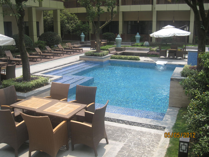 豪華別墅帶花園游泳池如何規(guī)劃更顯奢雅？